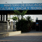 Retrotraen despidos en Proyectos Especiales en el Ministerio de Educación