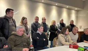 Intendentes peronistas exigen mayor coparticipación y advierten sobre una crisis en los municipios