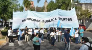 Chaco y Corrientes marchan para rechazar el veto al financiamiento universitario