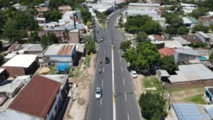 Un conductor alcoholizado chocó contra una señalización de tránsito