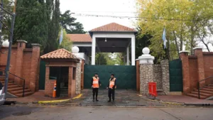 Un custodio muerto de un tiro en la quinta de Olivos