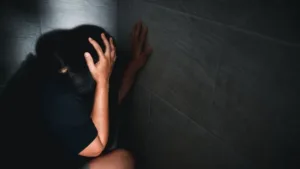 Una mujer denunció a su pareja por mantenerla sometida y en estado de servidumbre