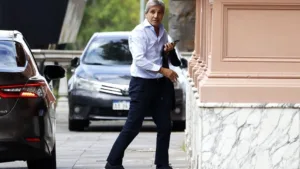 El FMI vuelve a postergar el giro de fondos por el incumplimiento de reservas